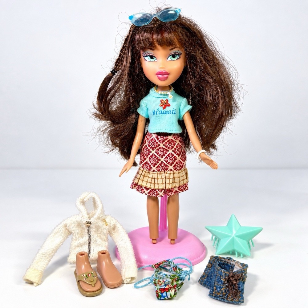 Bratz Sun-Kissed Summer Dana Doll 2004 MGA Outfit Accesories Sunglasses Brush